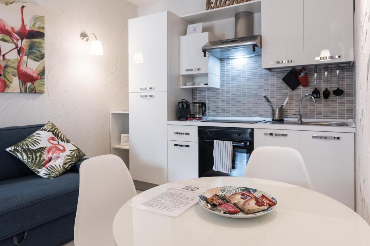 Resilienza Tropical Apartments & Room Porto SantʼElpidio Eksteriør billede